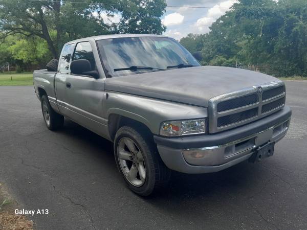 2001 Dodge Ram 1500 - $2,200 (Sur)63621923022723123