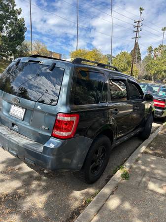 2011 Ford Escape - $2,500 (Highland Park)63470043001859124