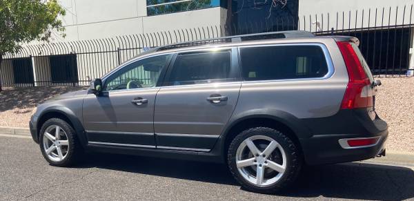 2011 VOLVO XC70 T6 AWD - $5,000 (Phoenix)63616973438337123