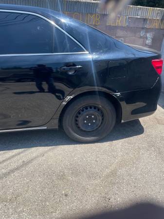 2012 camry hybrid - $2,000 (Los Angeles)63623825996547124