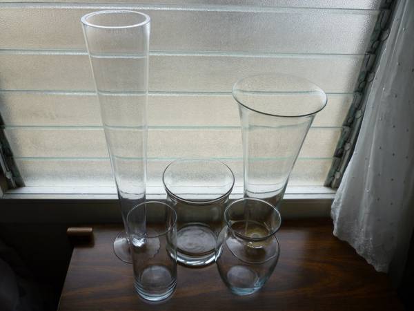 Glass vases x 5 1