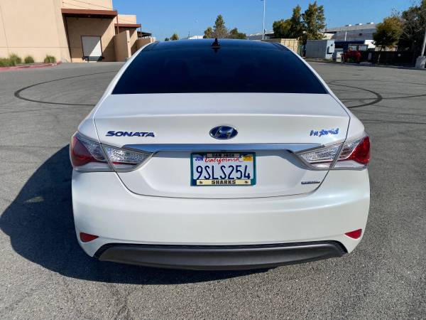 HYUNDAI SONATA HYBRID - $5,200 (san jose downtown)63470226676609122