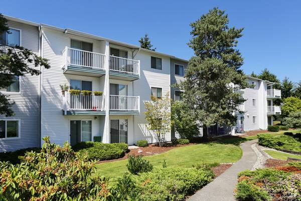 $1,695 / 1br - 680ft2 - ✨ Beautiful 1-BR with Patio/Balcony – Ready Now (Edmonds)63808084036867122