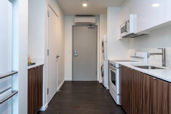 $1,600 / 1br - 461ft2 - Check out this deal! Amazing 1 Bed 1 Bath in Portland (Portland)63672547736065121