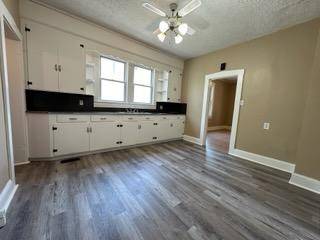 $1800.00 / 4br - 1347ft2 - Bungalow de 4 habitaciones en North Danville63689221176449124