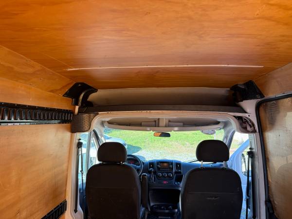 2018 RAM ProMaster 2500 High - Photo 6