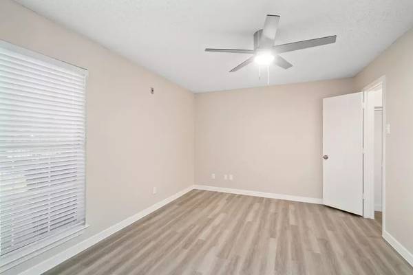 $1,025 / 2br - 800ft2 - Wow! This 2 Bedroom is simply stunning! Visit today! 800 Sq Ft! (Fort Worth)63796304836739122