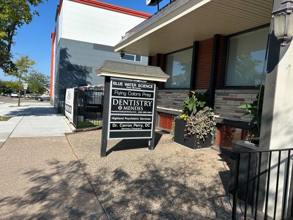 $750 / 375ft2 - Professional Office Space for Rent (Highland Park of St. Paul)63868700129411121