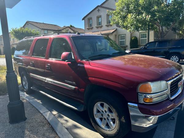 2004 GMC Yukon XL 4x4 - $6,000 (gilroy)63654702267649122