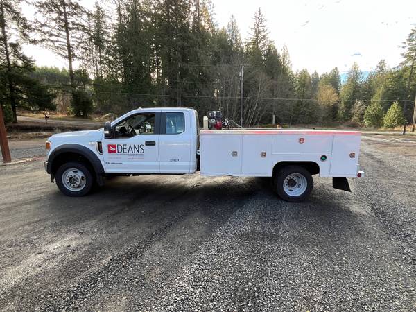 Camión de servicio Ford F550 2020, motor diésel Powerstroke 6.9L - $60,000 (Portland)63435420094337124