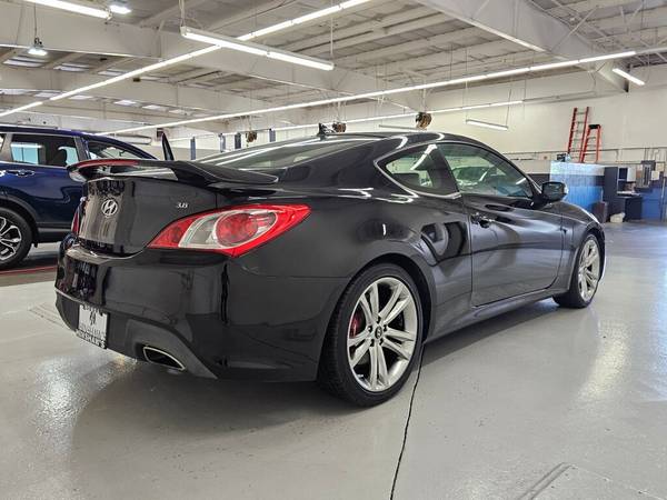2012 HYUNDAI GENESIS COUPE - $13,999 (#1 Selección de usados)63623493831937124