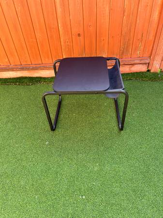 Black side table 1