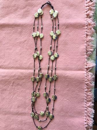 silver disc 3-strand necklace 1