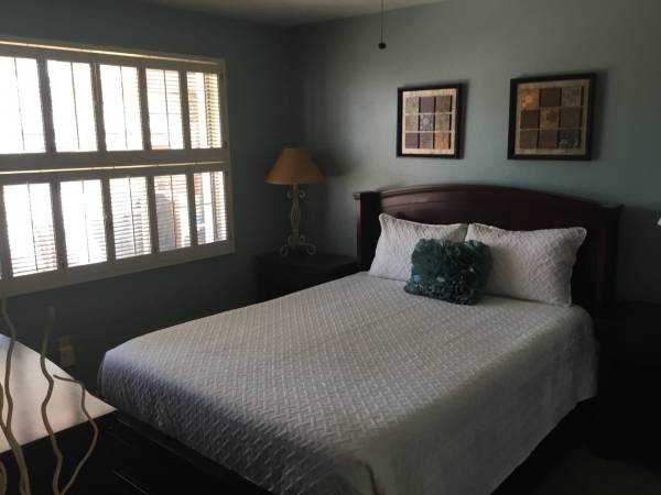 $1,900 / 1br - 588ft2 - Villas West 1 bedroom condo (Green Valley AZ)63674756207747122