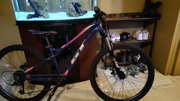 GT Stomper Pro 1