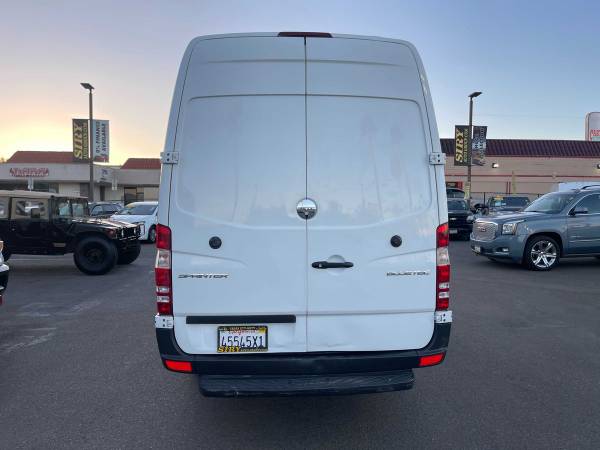2015 Freightliner Sprinter 2500 - Photo 4