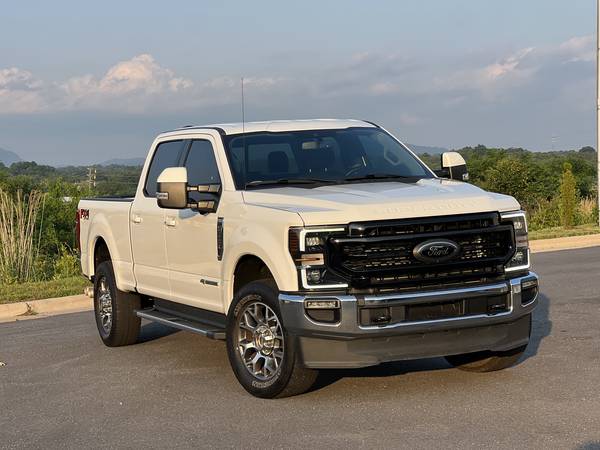 2020 Ford F250 Super Duty Lariat 6.7L Crew Cab 62K miles Very Clean - $46,800 (Asheville NC)63613488380931123