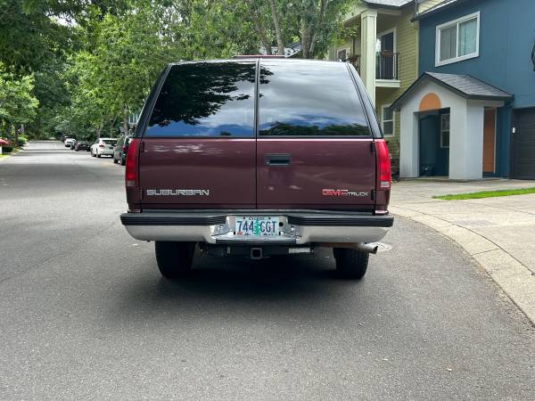 1996 GMC Yukon XL 2500 4x4 low miles - $9,90063618484650115122