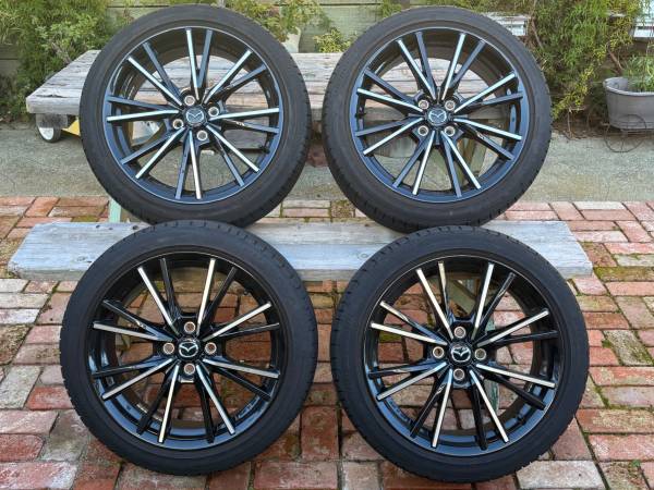 2024 Mazda Miata Grand Touring wheels w/tires 1