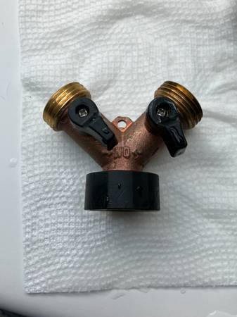 Brass Two Hose Valve Connector 1