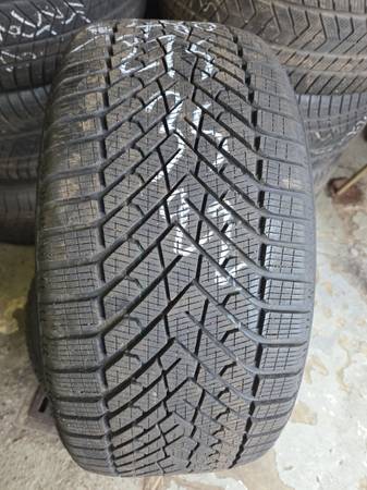 2/275-35-22 pirelli snow 1