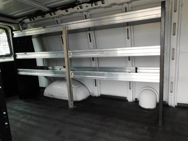 2024 GMC Savana 2500 - Photo 10