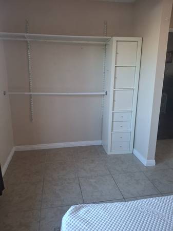 $950 / 4br - SE RENTA CUARTO available (Chula vista)63865591581313123