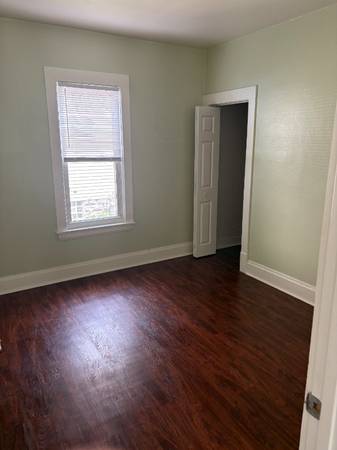 $1150.00 / 2br - 1000ft2 - Hermoso Apartamento Bajo en la Esquina en el Corazón de Kenosha63774346454145124