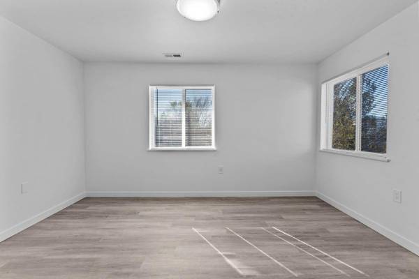 $1,550 / 2br - 767ft2 - Cocina completamente equipada, área de barbacoa mejorada y picnic, admite mascotas (Boise Idaho)63981532259970122