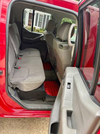 2008 Nissan Frontier SE Crew Cab - $9,950 (Burke)63616660951939124
