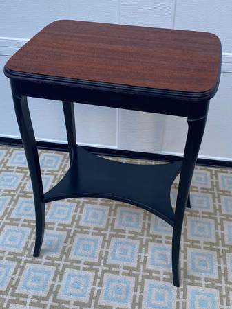 Black wood side table 1
