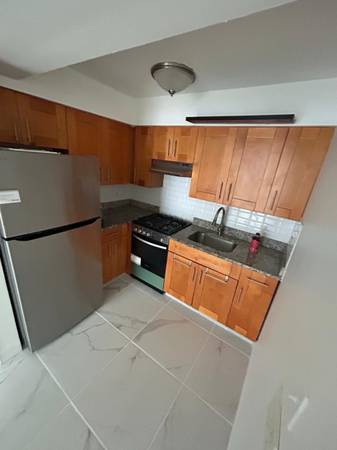$2,650 / 2br - Apartamento East Elmhurst (East Elmhurst)63862608476931122