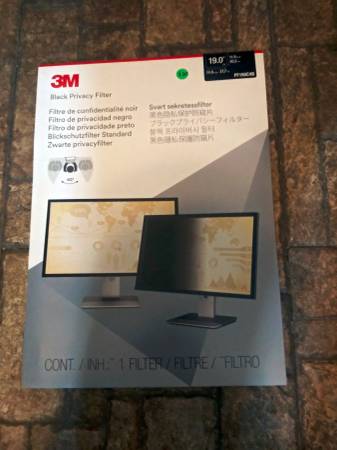 3M Privacy Filter for Standard Monitor (PF190C4B), Black, 19" 1