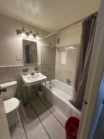$650 / 2br - Buscando compañero(s) de cuarto en Parkmerced (ingleside / SFSU / CCSF)63686103148675122
