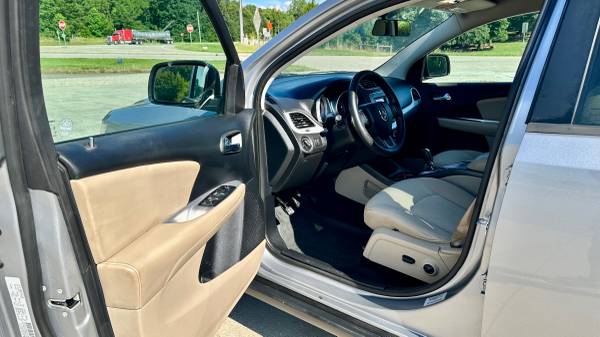 2015 Dodge Journey SXT – SUV limpio, sin problemas mecánicos – 142 mil millas - $7,29963617434908033123
