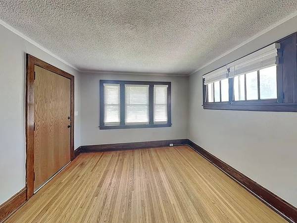 $995 / 2br - 887ft2 - Welcome to your new home close to everywhere!! (1157 Minnehaha Ave)63868814839681121