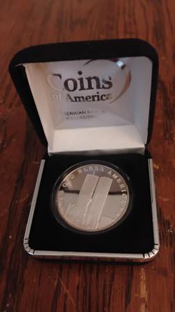 2001 US trade center commemorative coin 1