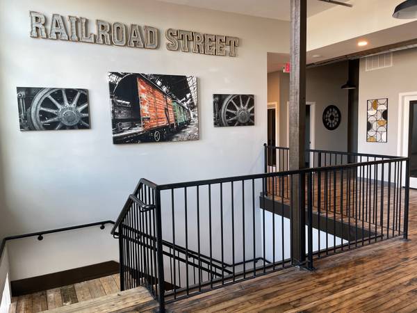$1 / 180ft2 - PRIVATE SINGLE OFFICES FOR LEASE (WOONSOCKET)64204828330115121