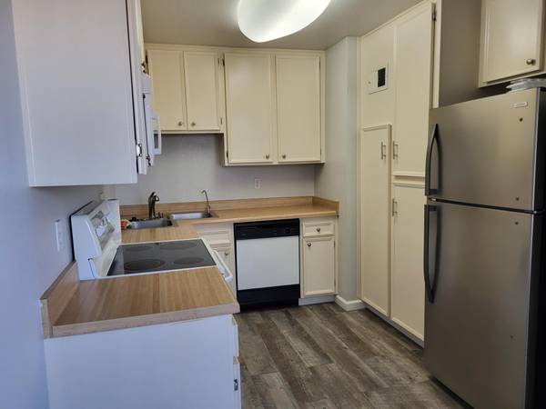 $1,850 / 2br - 988ft2 - NICE 2 BED 2 BATH CONDO (DESERT HOT SPRINGS)63736290801155124
