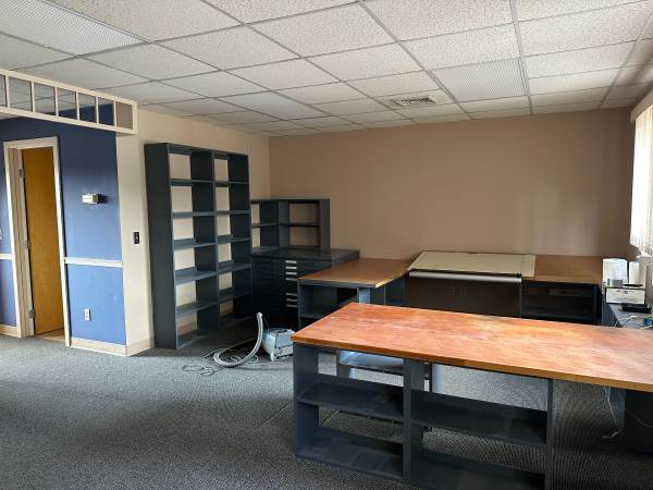 $600 / 356ft2 - Warwick Office Space - $600/month64204830506883120