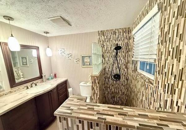 $88 / 2br - 1095ft2 - Heart of Daytona (Daytona Beach)63791525739395121