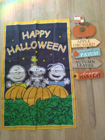 New Autumn/Fall Holloween Wood Stick and Flag 1