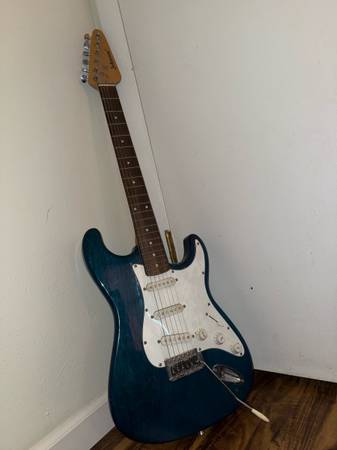 Electric Johnson guitar 1