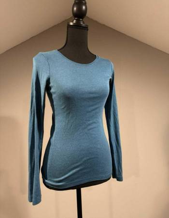 Small Turquoise Long Sleeve 1