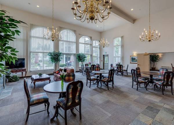$1,925 / 2 dormitorios - Eventos Sociales Programados, Lavavajillas, Almacenamiento Adicional (149 South 140th Street, Burien, WA)63934291491971124
