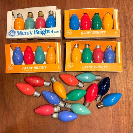 HOLIDAY LIGHT BULBS 1