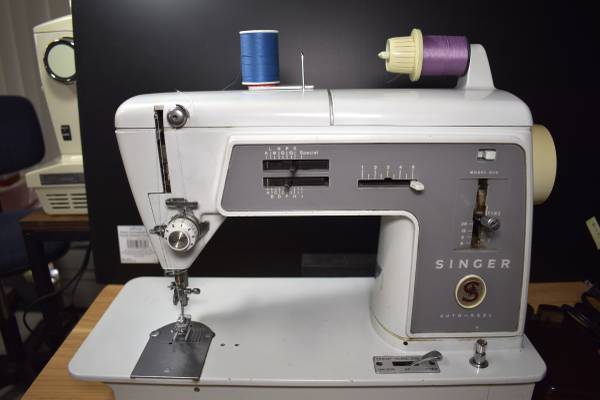 Singer Touch-and-Sew Model-600 1
