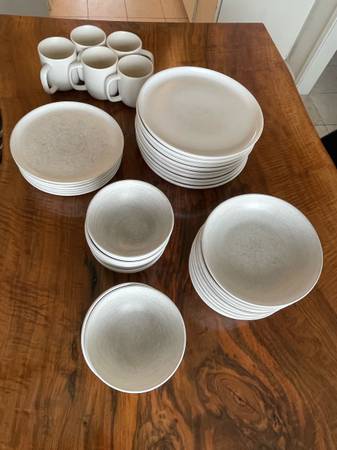 MCM dinnerware stoneware set, about 40pcs used good condition 1
