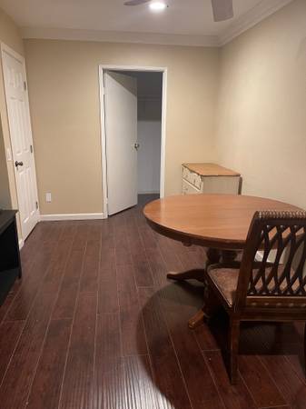 $800 / 4br - 1 bedroom available in oxnard (oxnard)63800496800899121
