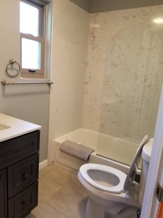 $1,200 / 100ft2 - ✨ Habitación amueblada con baño privado en alquiler a partir del 1 de octubre ✨ (oakland hills / mills)63667942008579122